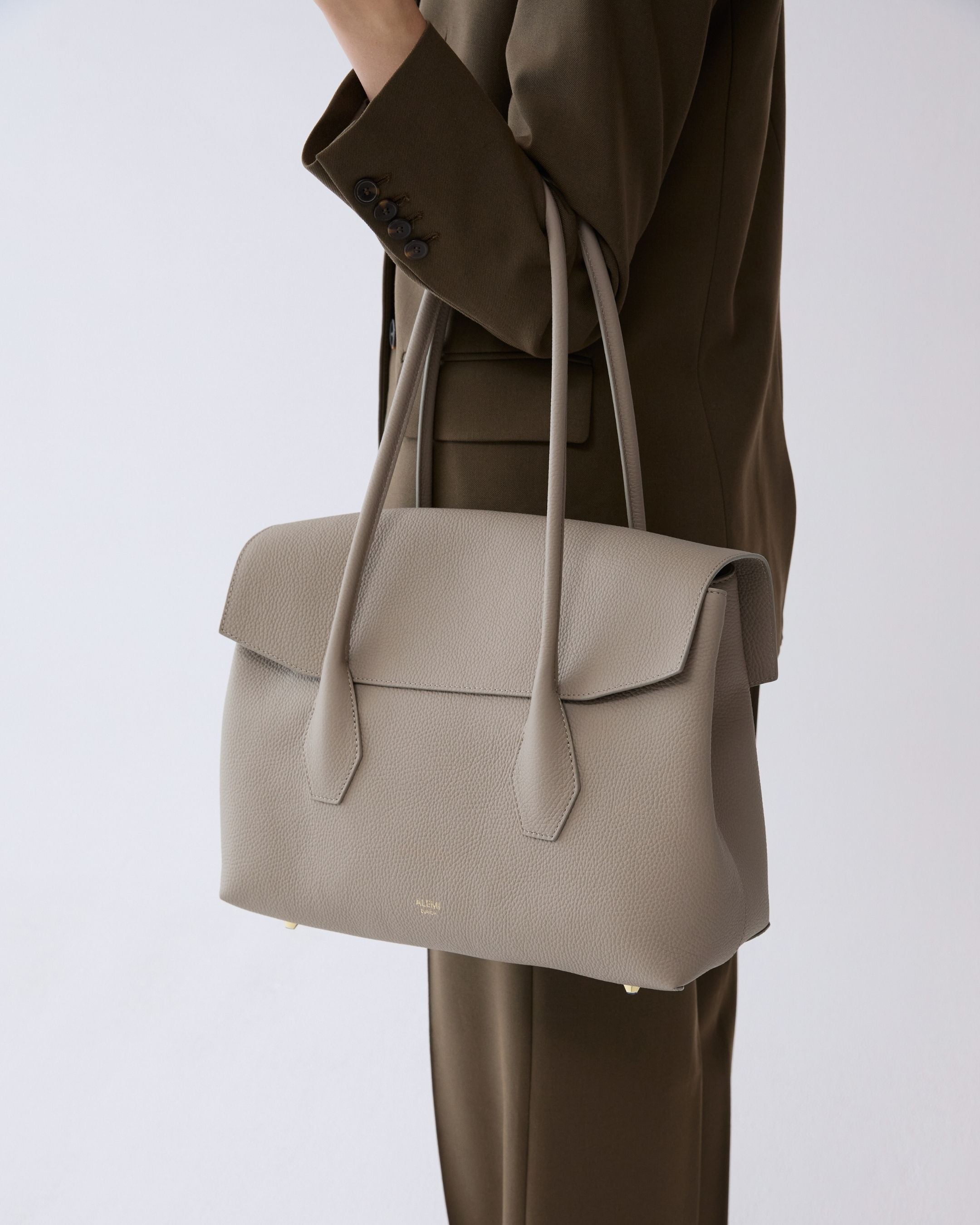 ALEMI Zurich | IDA | Laptop Bag | Beige| Soft Grain Leather | Bag small on top handle