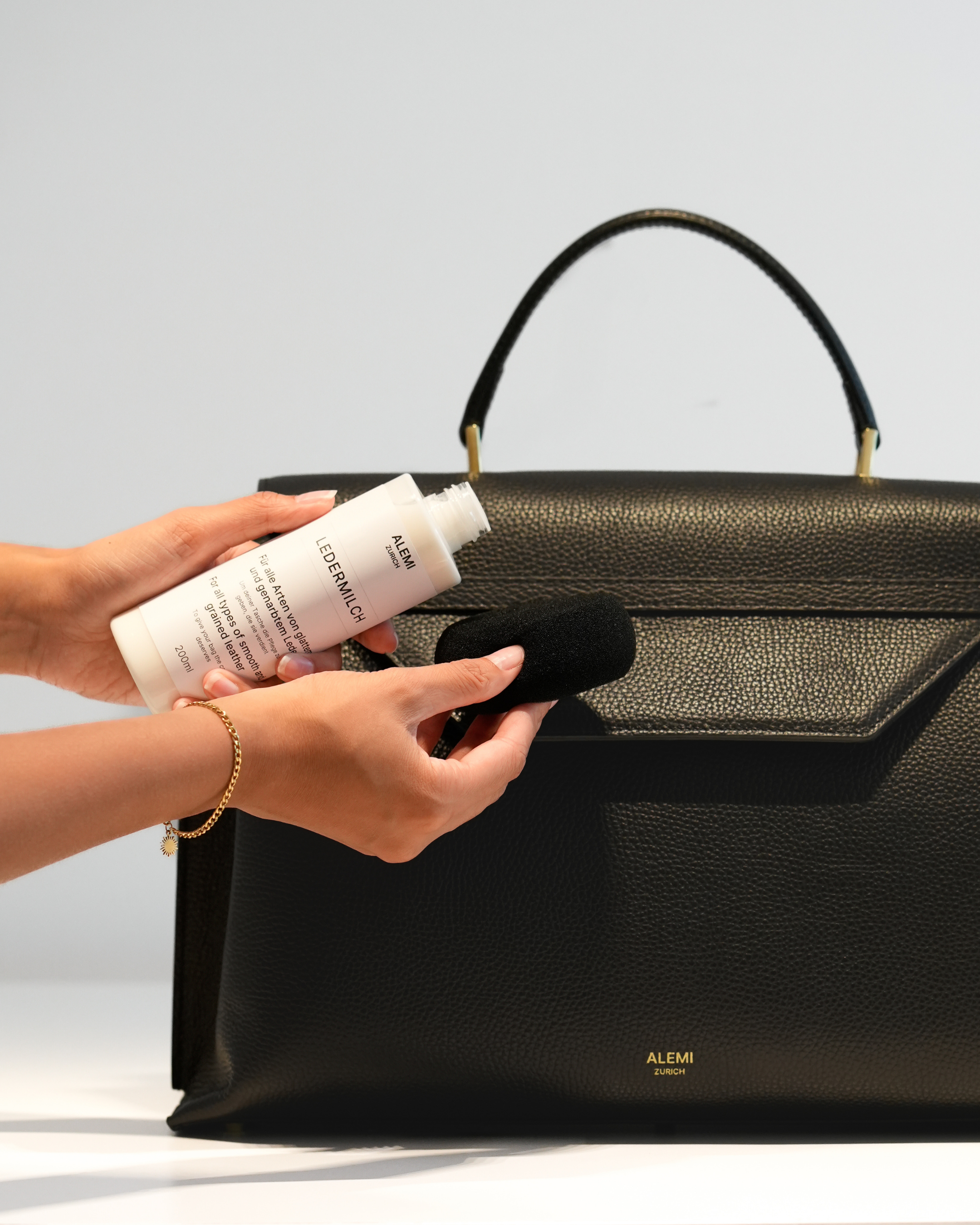 NATURAL LEATHER MILK
