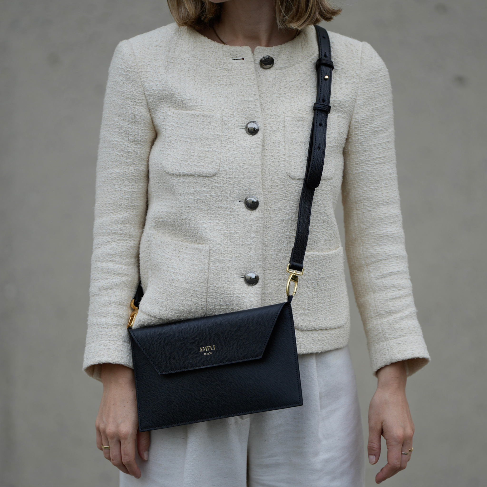 AMELI Zurich | LEATHER STRAP LONG | Black | Pebbled Leather | CLUTCH
