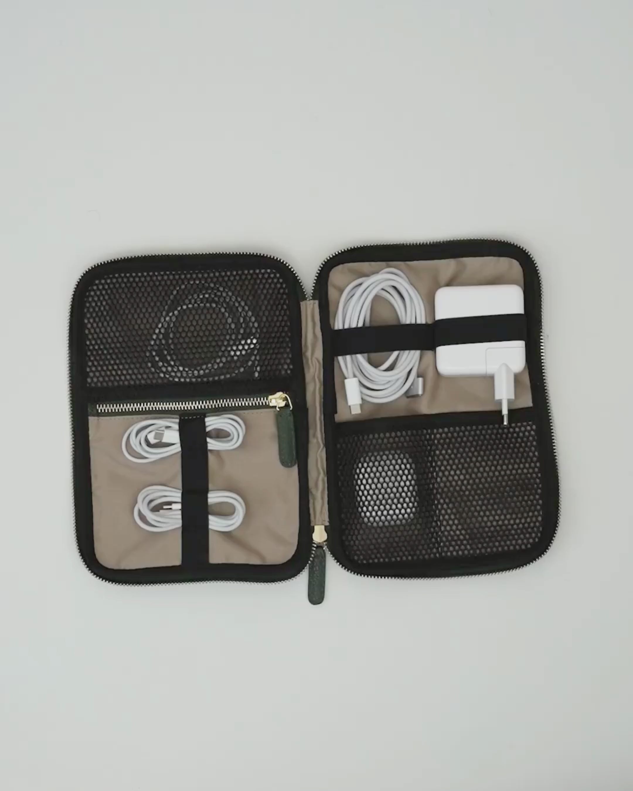 ALEMI Zurich | TECHNOPARK | Accessoires | Dark Green | Soft Grain Leather | Video