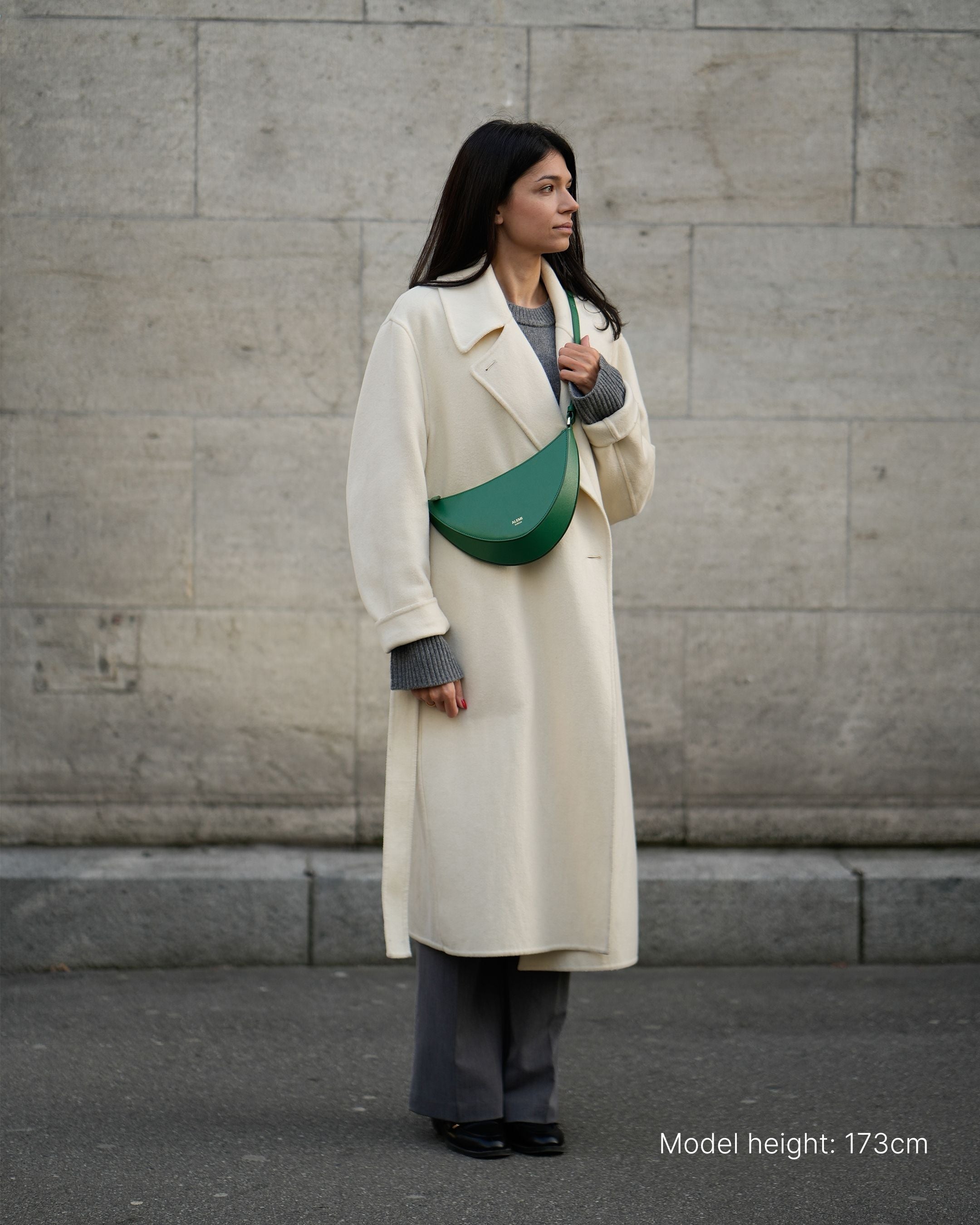 ALEMI Zurich | HELVETIA | Small Bag | Emerald Green | Saffiano Leather | Bag on model