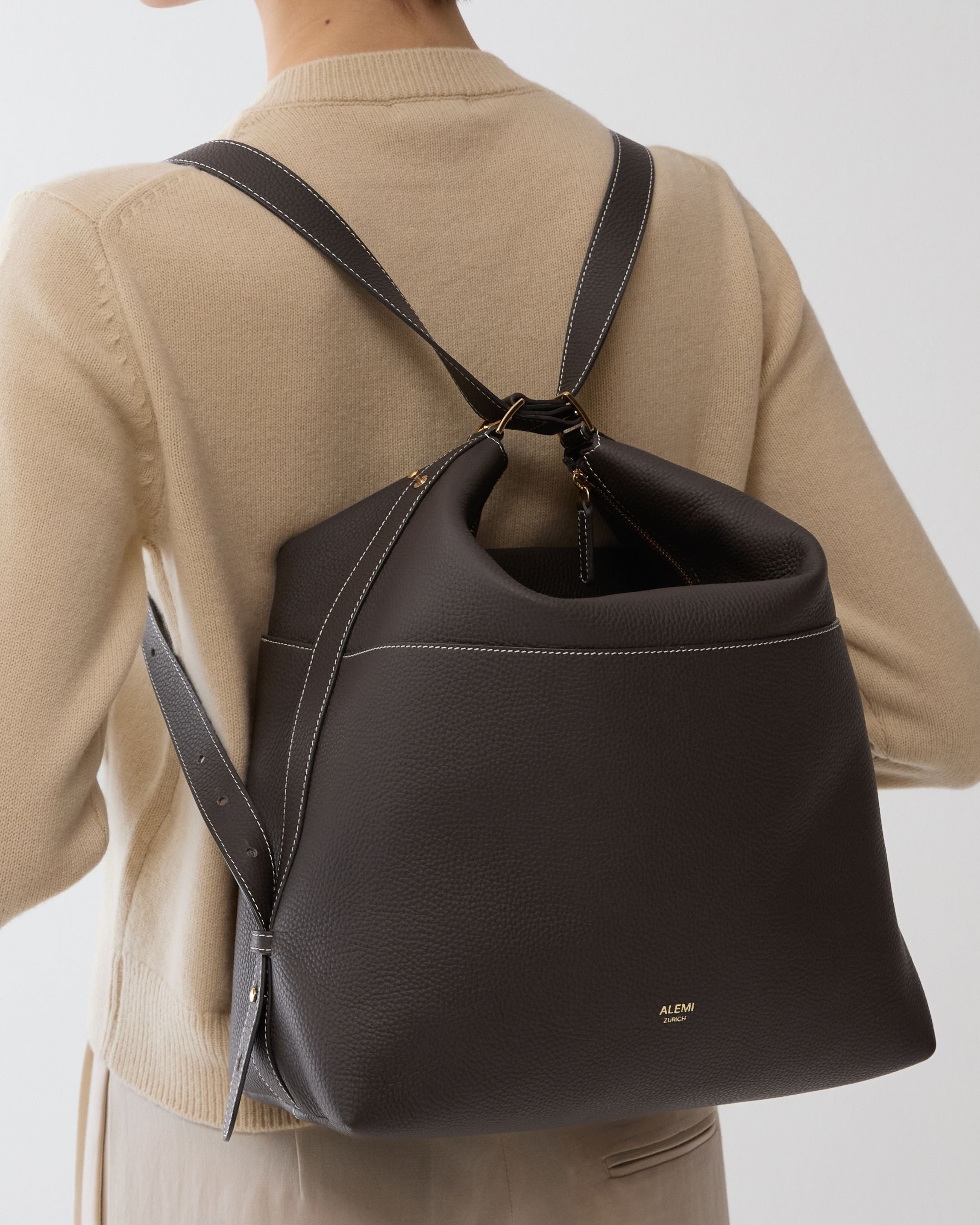 ALEMI Zurich | LETTEN | Laptop Bag | Dark Brown | Soft Grain Leather | Bag as backpack