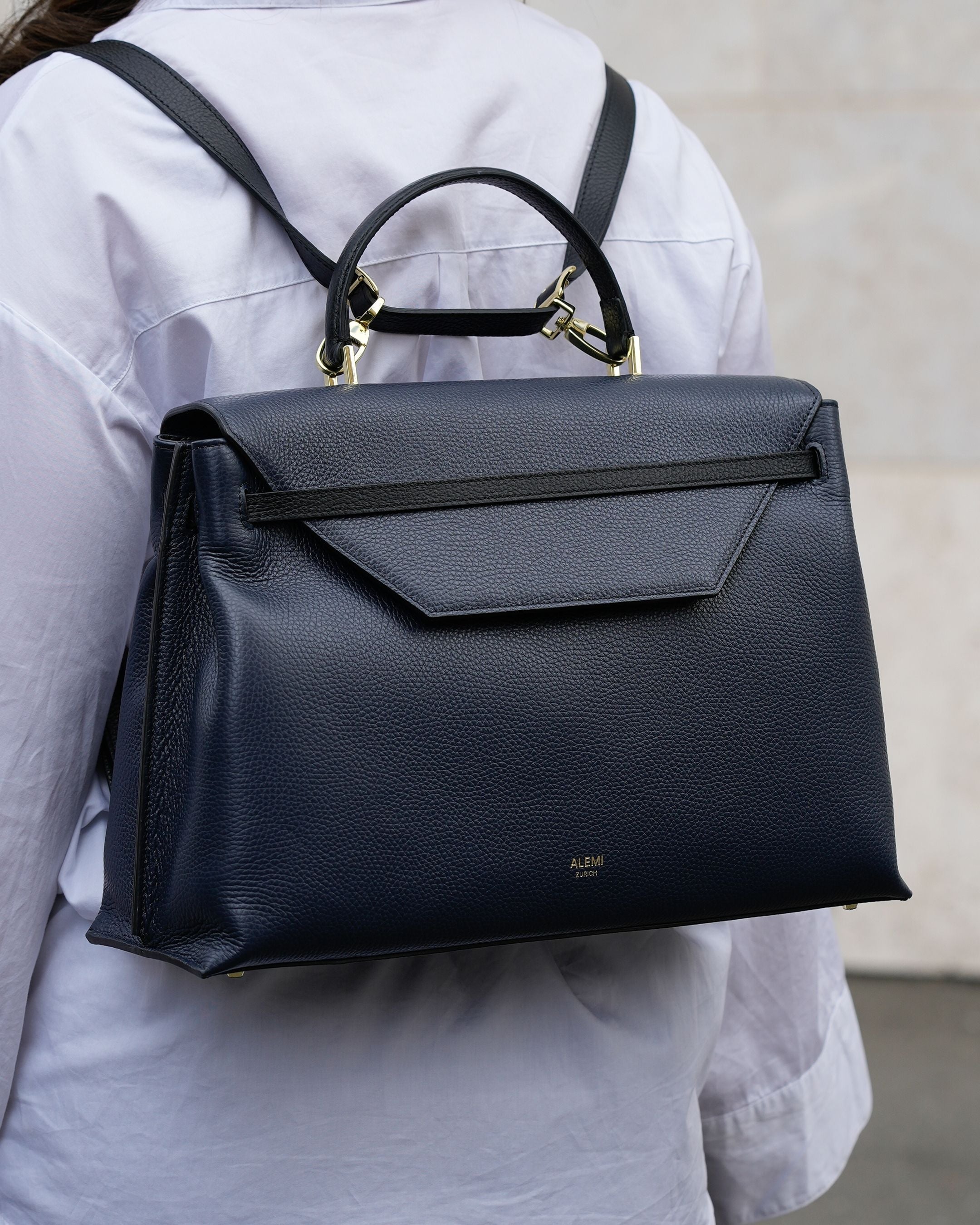 ALEMI Zurich | VIADUKT WORK | Laptop Bag | Black-Navy | Soft Grain Leather | Bag as backpack