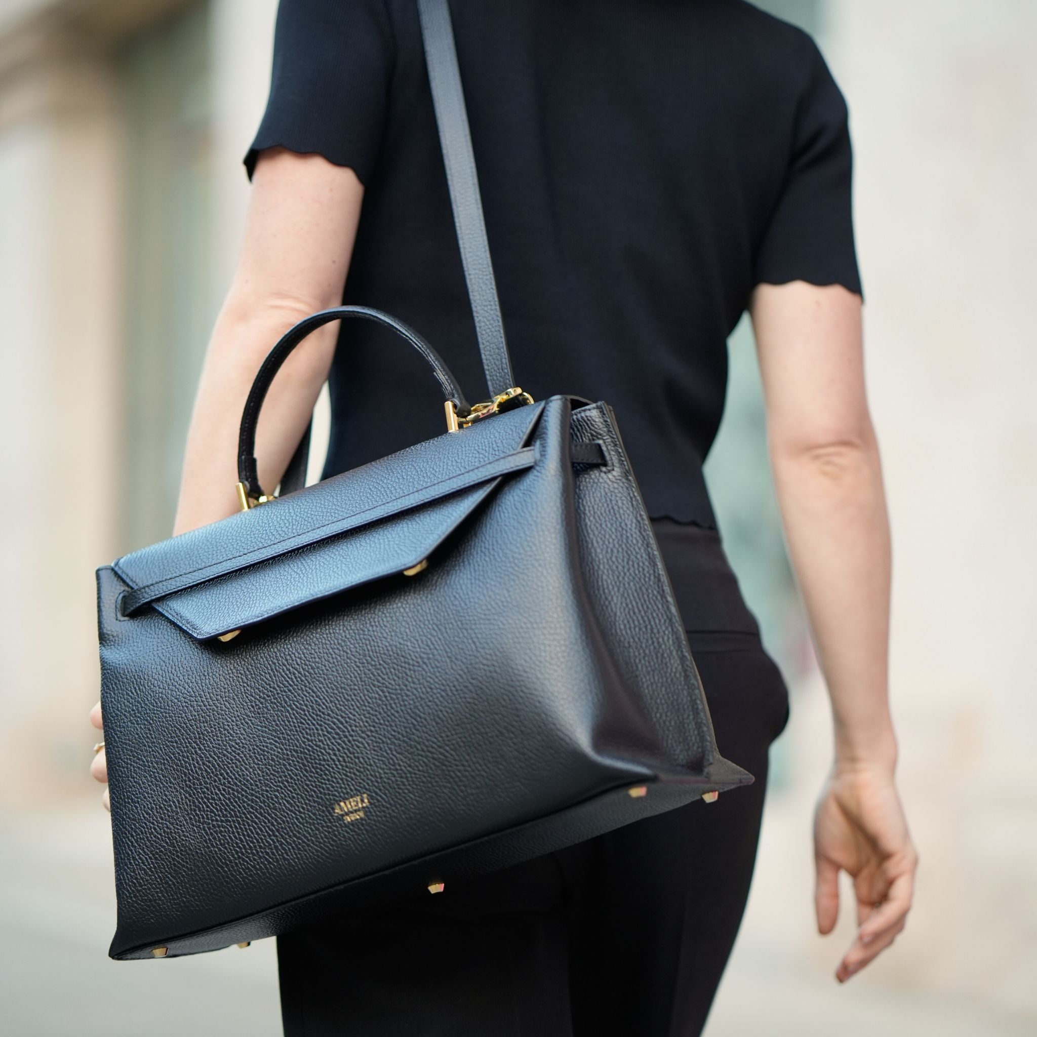 AMELI Zurich | VIADUKT WORK 24 | Black | Soft Grain Leather | Shoulder bag