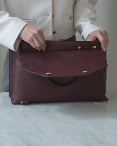 ALEMI Zurich | VIADUKT DAY | Laptop Bag | Maroon Red | Soft Grain Leather | Video packing